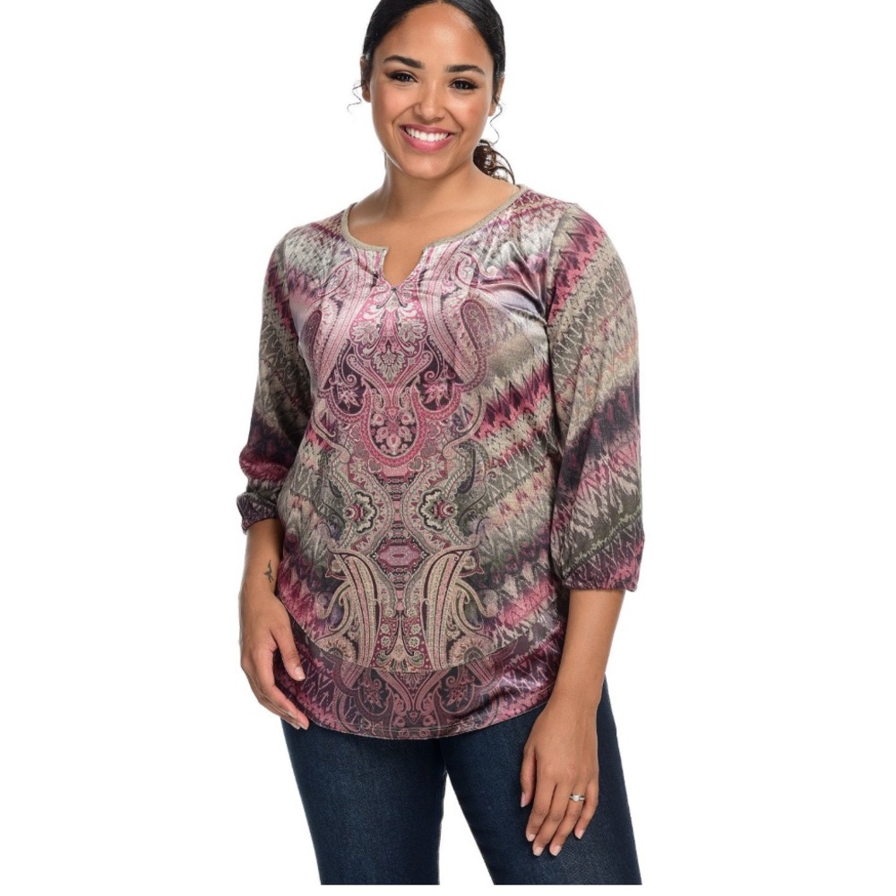 Women’s One World Printed Hacci Knit & Velvet
3/4 Sleeve Shirttail Hem Top